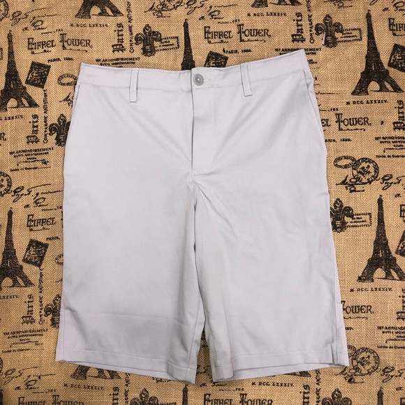 Under Armour NWT! Loose Grey Short Size 18 - Picture 2 of 14